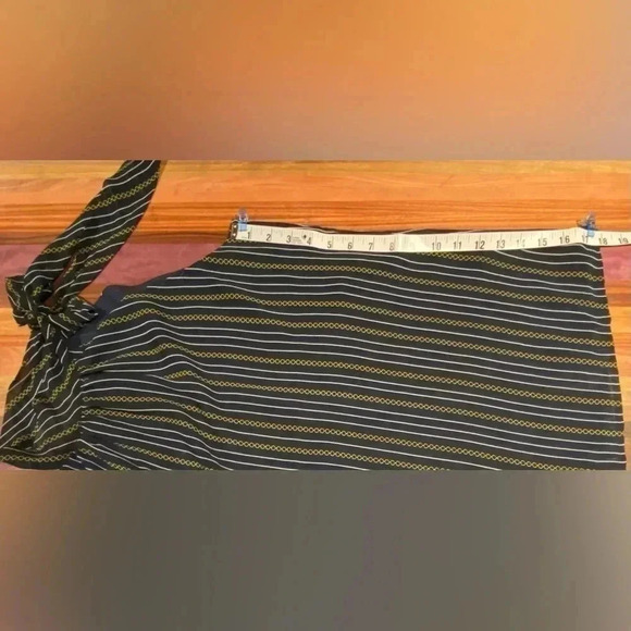 Banana Republic Pinstripe Navy Bow-Neck Blouse, size L - Picture 3 of 8